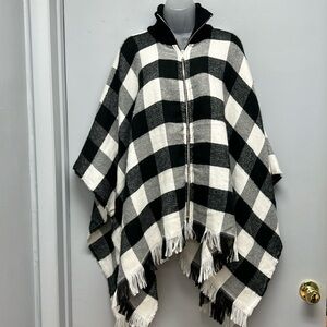 NWT Lucky Belle Plaid Sweater Cape